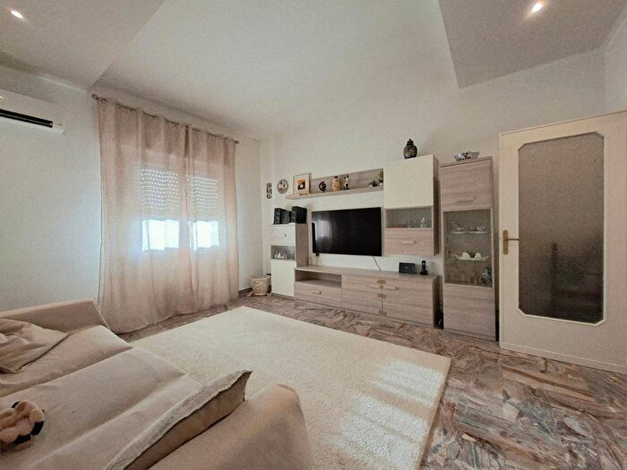 Appartamento con 5 locali in vendita in a del Vecchio Porto, Bientina