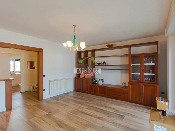 Appartamento con 7 locali in vendita in Via San Martino, Vajont