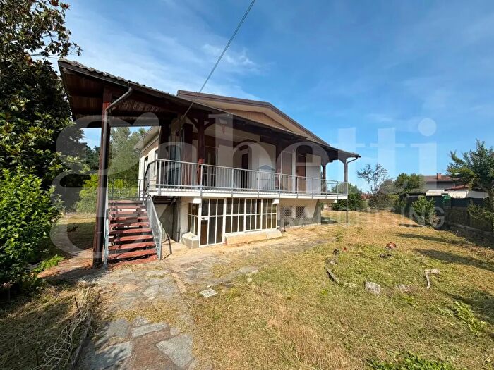 Casa quadrilocale in vendita in Via delle Betulle, Sangano