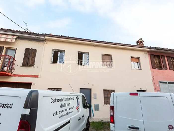 Casa trilocale in vendita in Via San Bartolomeo, Sant'Angelo Lodigiano
