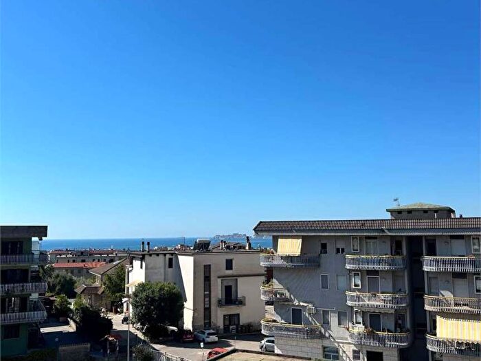 Appartamento trilocale in affitto in via rotabile, Centro, Formia