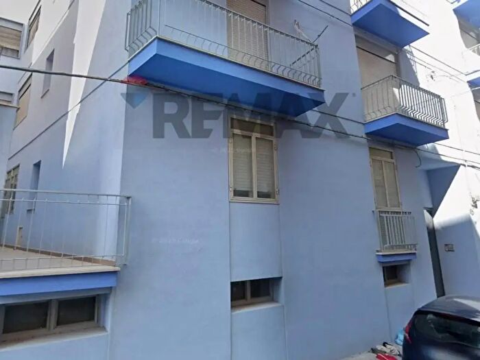 Appartamento con 7 locali in vendita in Via Generale Cascino, Comiso