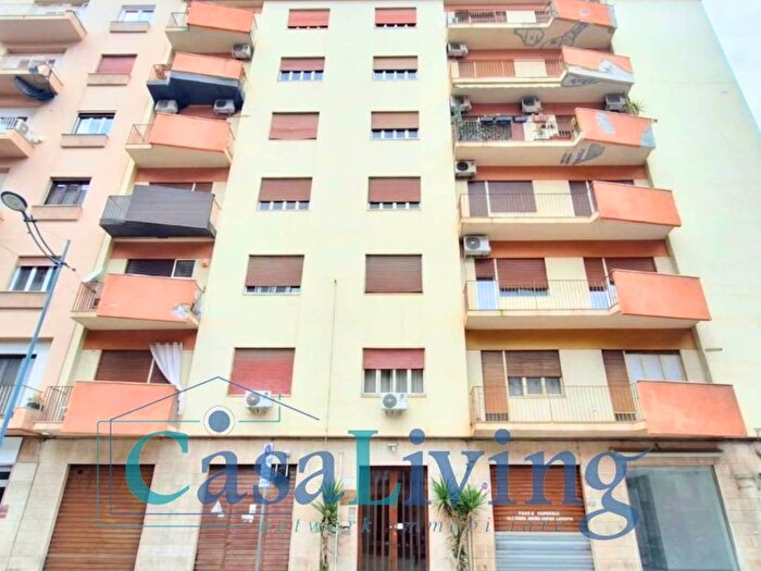 Appartamento con 5 locali in affitto in Via Saverio Scrofani, Libertà Villabianca, Palermo
