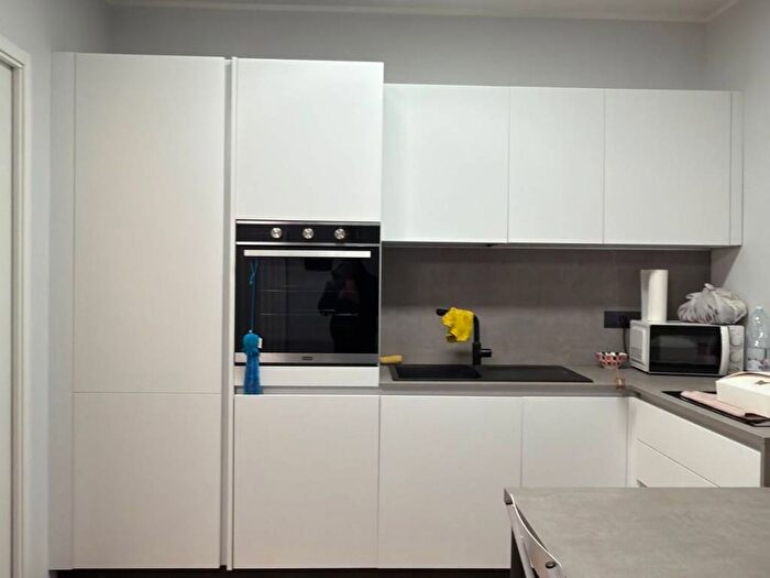 Appartamento bilocale in affitto in Via della Rocca, Torino