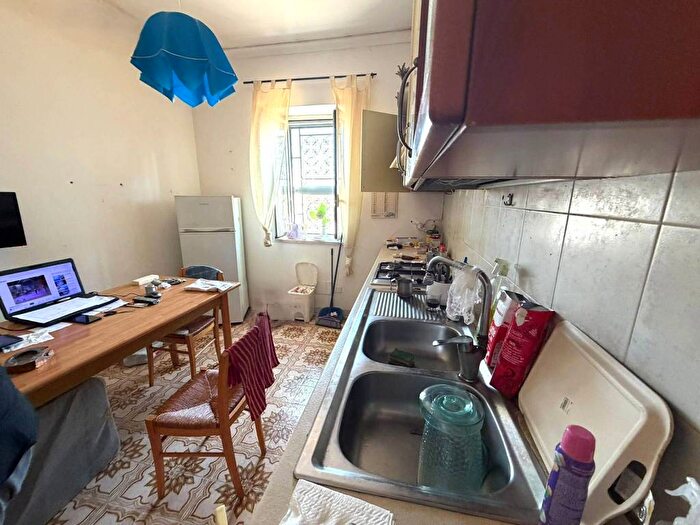 Appartamento monolocale in affitto in Via Monterusso, Località la Schiana Damiani, Pozzuoli