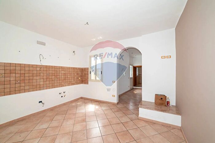 Casa con 8 locali in vendita in Via Sottotenente Giovanni Grasso, San Giovanni La Punta