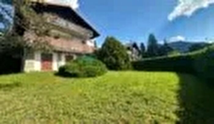 Appartamento quadrilocale in vendita in Castione Della Presolana