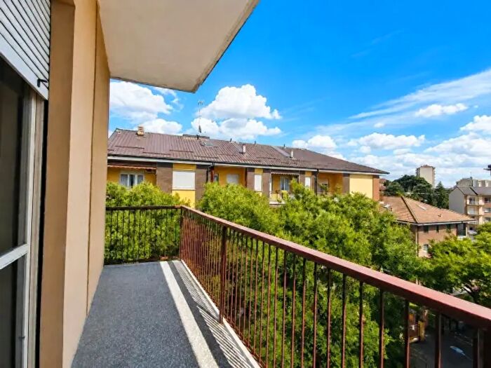 Appartamento trilocale in vendita in Via Francesco Petrarca, Asti