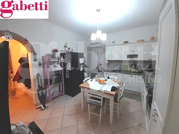 Appartamento quadrilocale in vendita in Colle Di Val DElsa