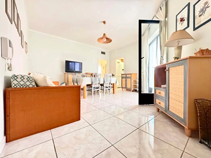 Appartamento trilocale in vendita in Via Salento, Gallipoli