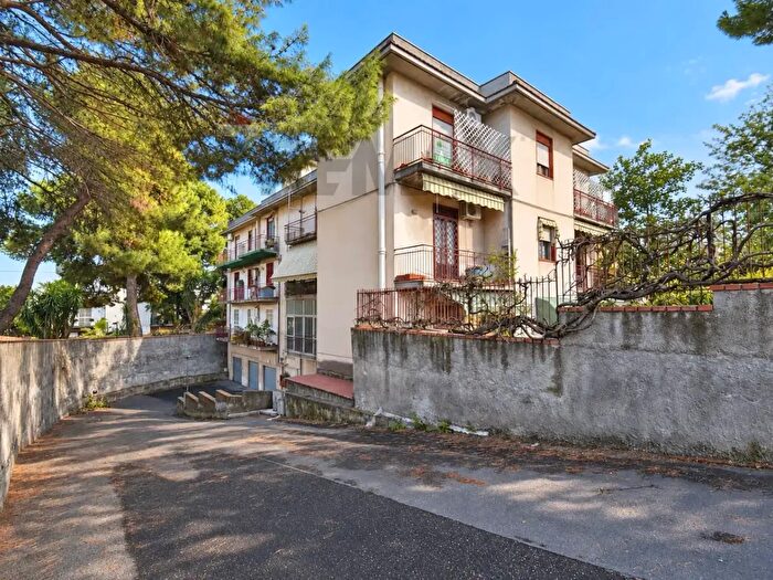 Appartamento con 5 locali in vendita in Via Leonardo Sciascia, Gravina Di Catania