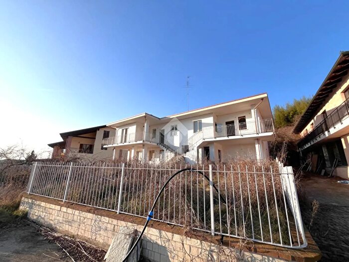 Appartamento trilocale in vendita in Via Alba, Pralormo