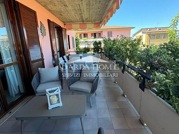 Appartamento quadrilocale in affitto in Via Dugazze, Desenzano Del Garda