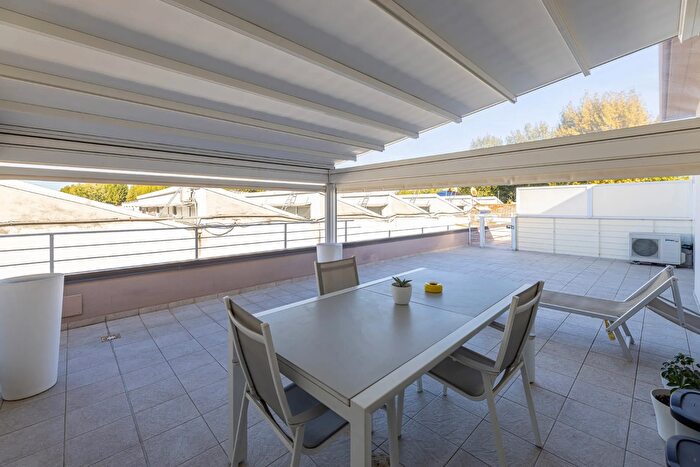 Appartamento trilocale in vendita in Via Pistoiese, Firenze