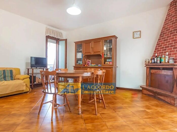 Appartamento quadrilocale in vendita in Via Pescara, Chieti