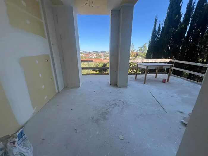Appartamento trilocale in vendita in Osimo