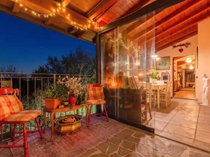 Casa con 5 locali in vendita in Via dei Martiri, Vedano Olona