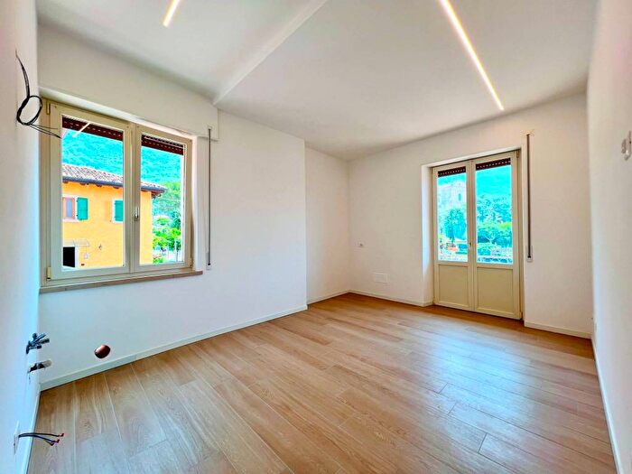 Appartamento bilocale in affitto in Corso Giuseppe Garibaldi, Centro, Malcesine