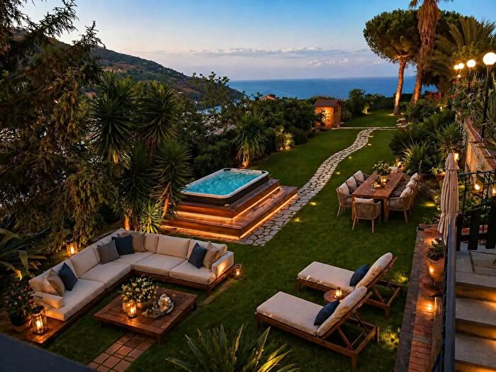 Casa con 6 locali in vendita in Strada Consortile Cavi, Santo Stefano Al Mare