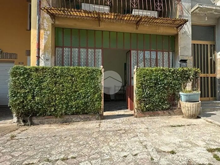 Casa trilocale in vendita in Via Roma, Casale Cremasco Vidolasco