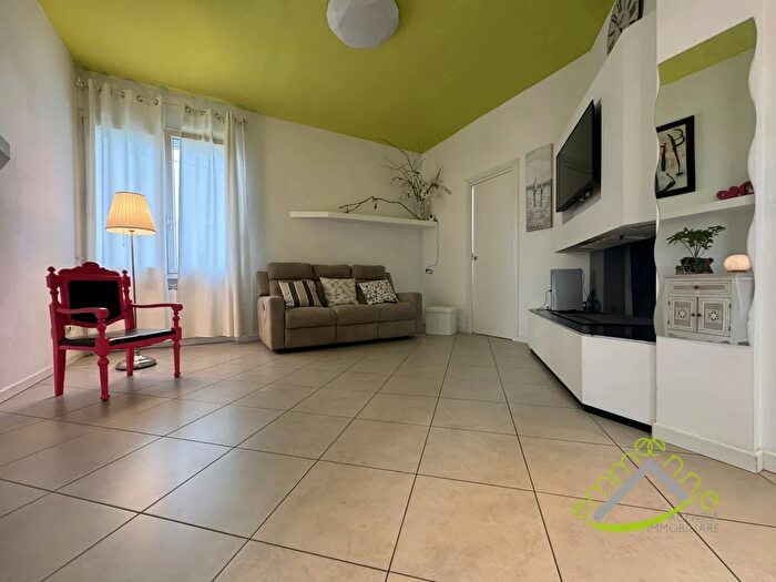 Appartamento con 5 locali in vendita in Via E Tito, Mira