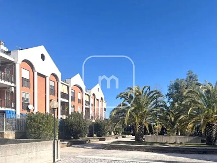 Appartamento trilocale in vendita in Via della Riserva Nuova, Roma