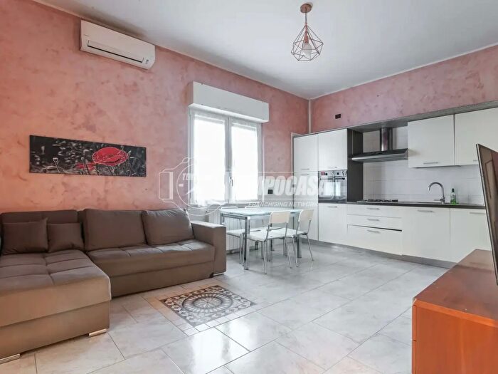 Appartamento trilocale in vendita in Via Seveso, Cusano Milanino