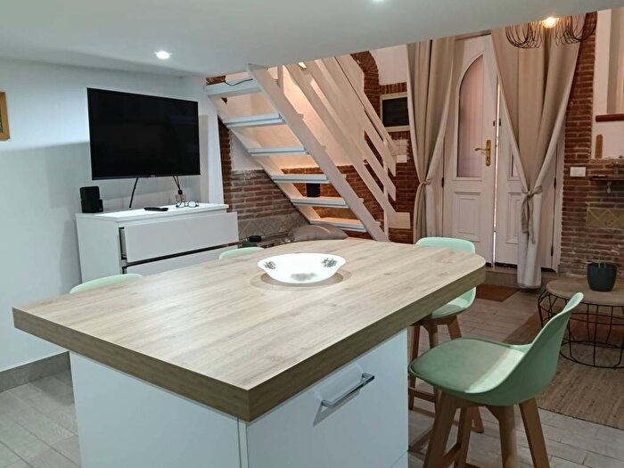 Appartamento monolocale in affitto in Vico Giuseppe Buonomo, Gaeta