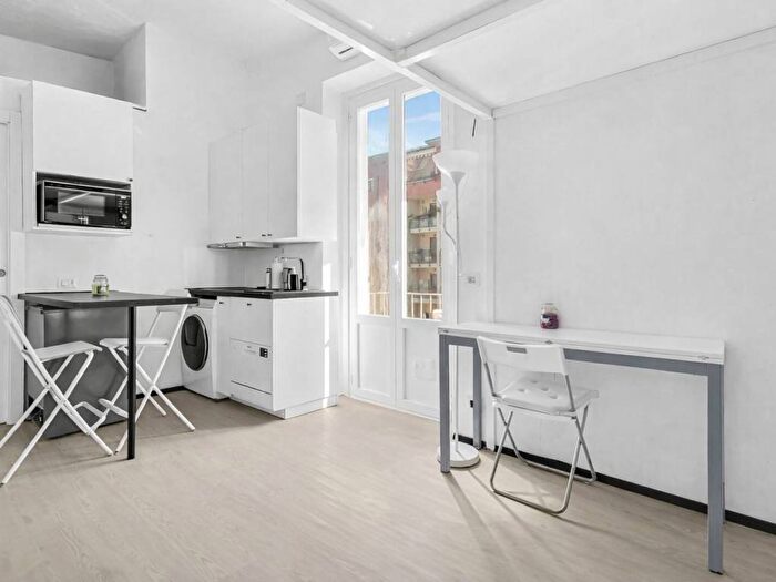 Appartamento monolocale in affitto in Viale Bligny, Bocconi, Milano