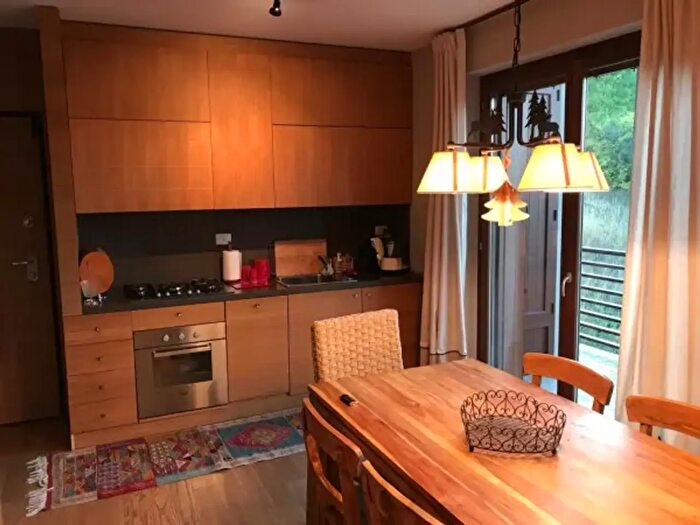 Appartamento trilocale in affitto in Via dei Marmorai, Pescocostanzo