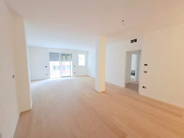 Appartamento trilocale in vendita in Via Campagnola, Padova