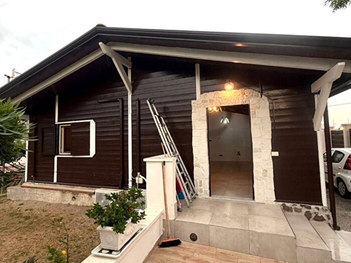 Casa trilocale in affitto in Via Domiziana, Varcaturo, Giugliano in Campania
