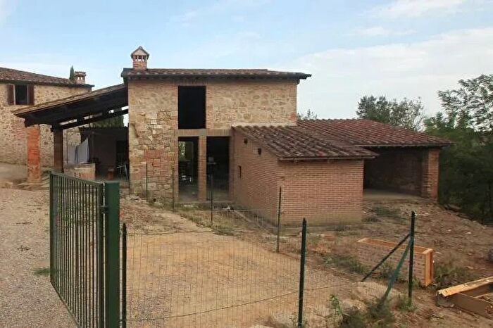 Casa in vendita in Asciano