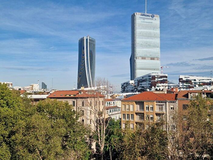 Appartamento quadrilocale in affitto in Pagano, Milano