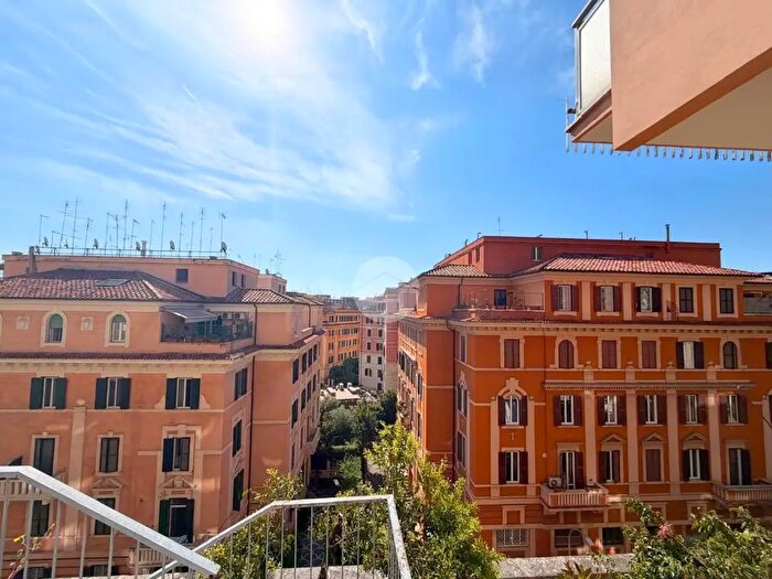 Appartamento bilocale in vendita in Via Ambrogio Traversari, Roma