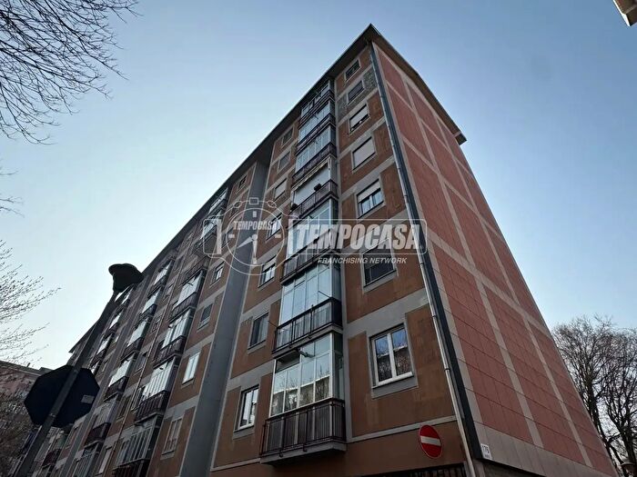 Appartamento con 5 locali in vendita in Strada del Drosso, Torino