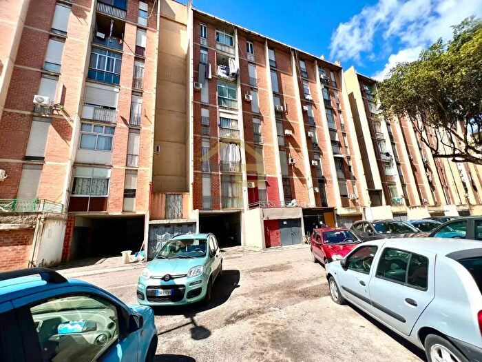 Appartamento quadrilocale in vendita in Passaggio De Felice Giuffrida, Palermo