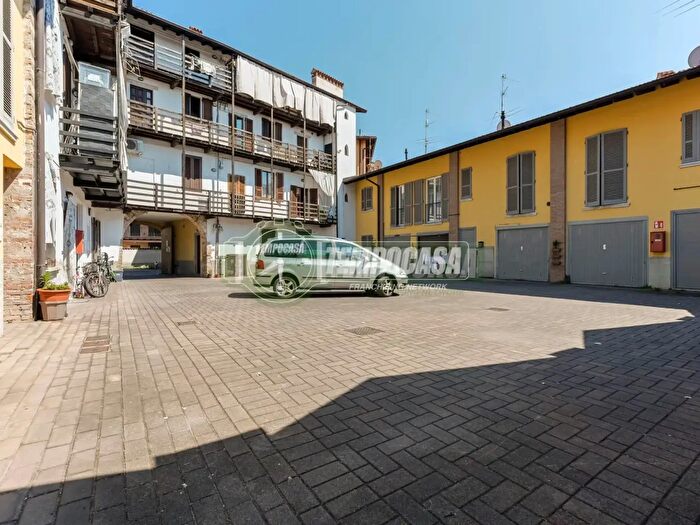 Appartamento trilocale in vendita in Vicolo Piuggia, Stezzano