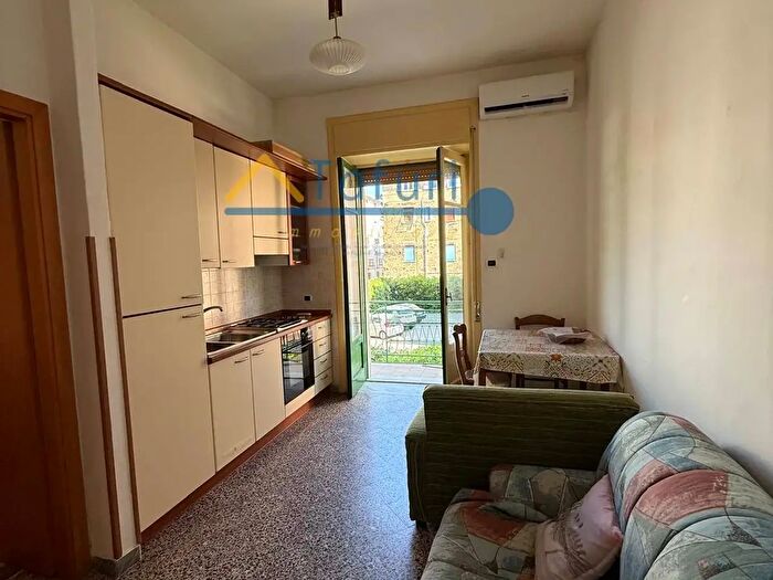 Appartamento bilocale in affitto in Via Flavio Gioia, Agropoli