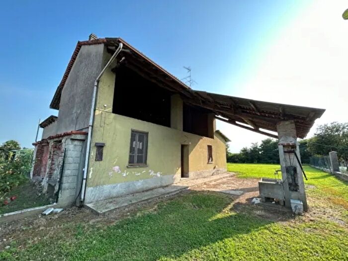 Casa trilocale in vendita in Vicolungo Novara Piemonte Italia, Vicolungo
