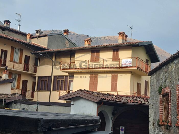 Casa con 5 locali in vendita in Via Marco Ghirardelli, Gandino