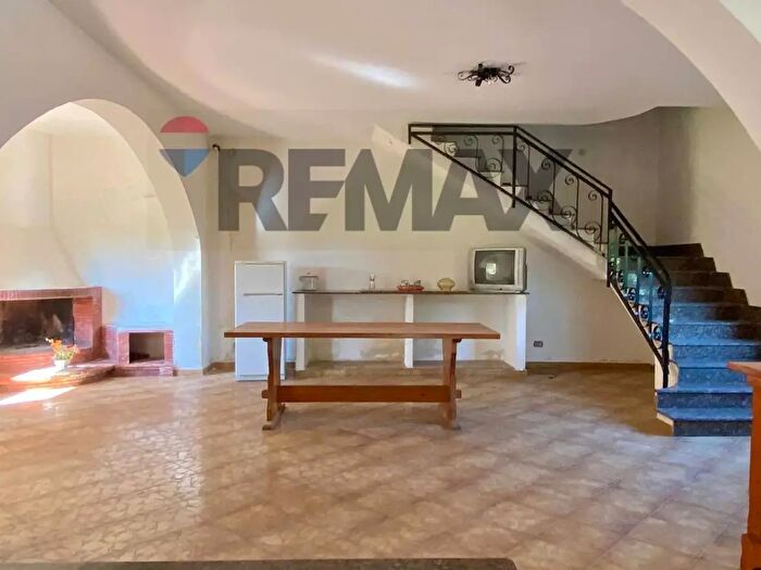 Casa con 5 locali in vendita in Via Terre Bianche, Trabia