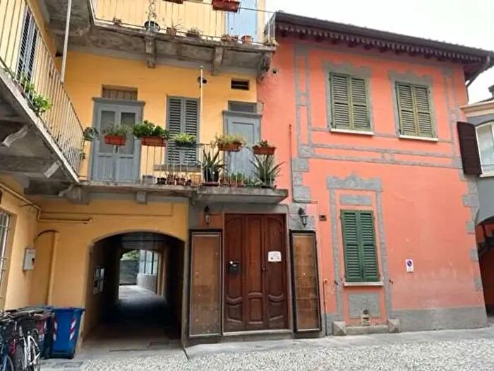 Appartamento trilocale in affitto in Via Milano, Como