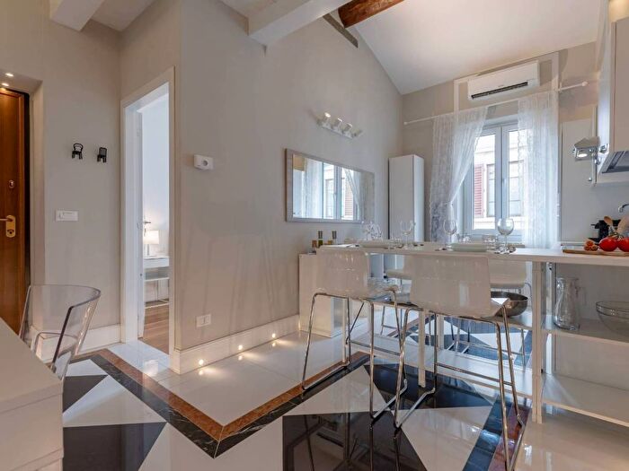 Appartamento trilocale in vendita in Borgo Pinti, San Marco SS Annunziata, Firenze