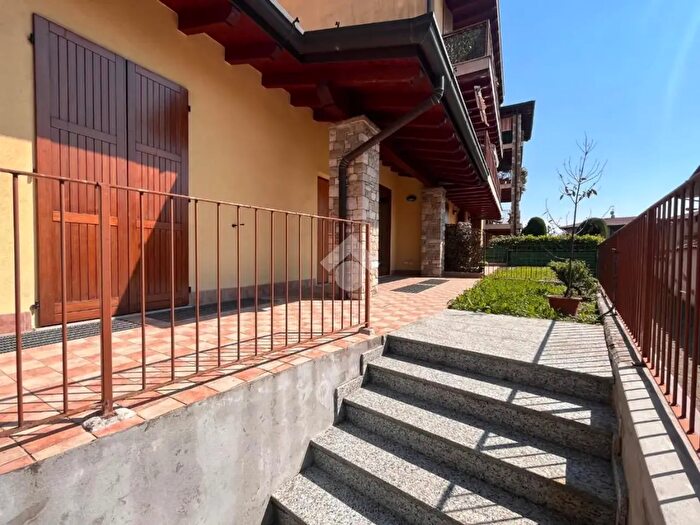 Case in Vendita e in Affitto - 3