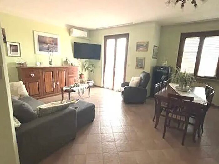 Casa con 5 locali in vendita in Via Fratelli Cervi, Loro Ciuffenna