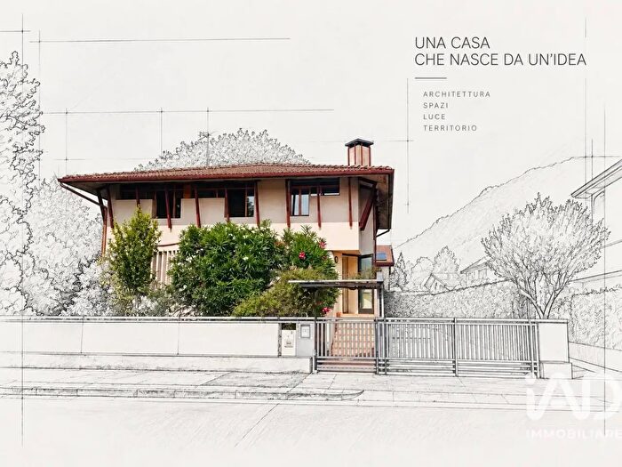 Casa con 7 locali in vendita in Via San Bartolomeo, Abano Terme