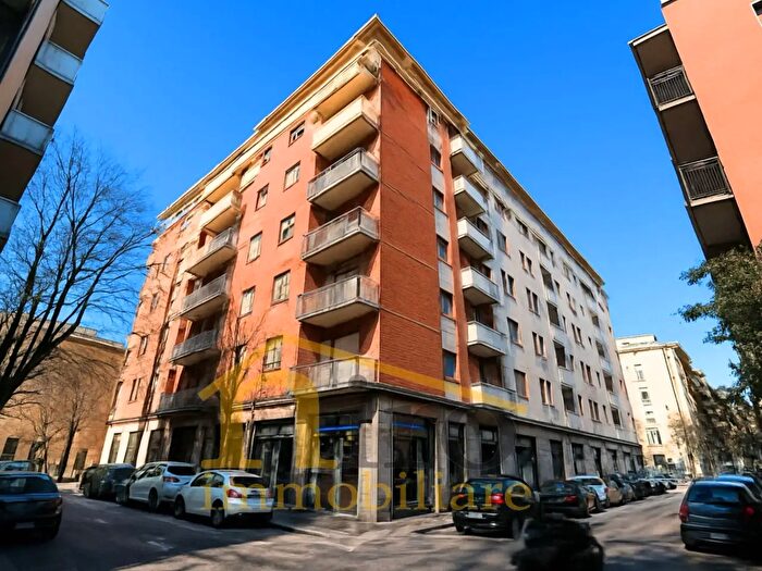 Appartamento con 5 locali in vendita in Via l'Aquila, Pescara