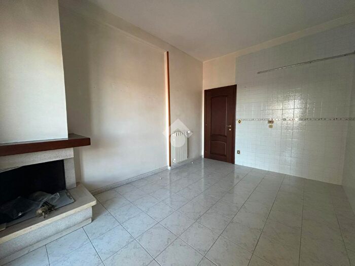 Appartamento trilocale in vendita in Via Marano Pianura, Marano Di Napoli