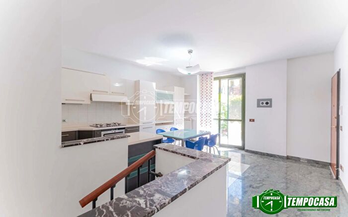 Appartamento trilocale in vendita in Via Niccolò Paganini, Corbetta